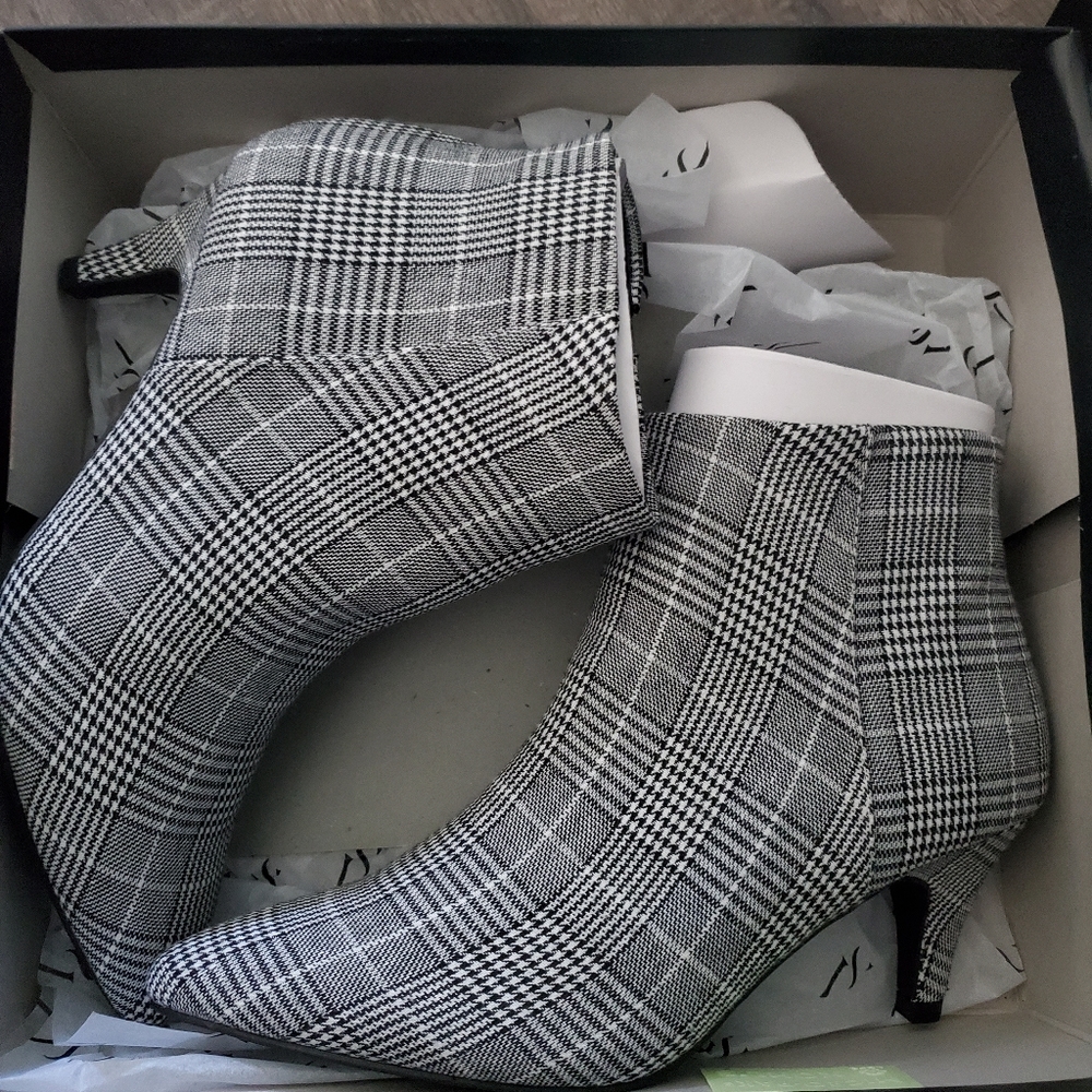 SIMPLY VERAWANG Shoes